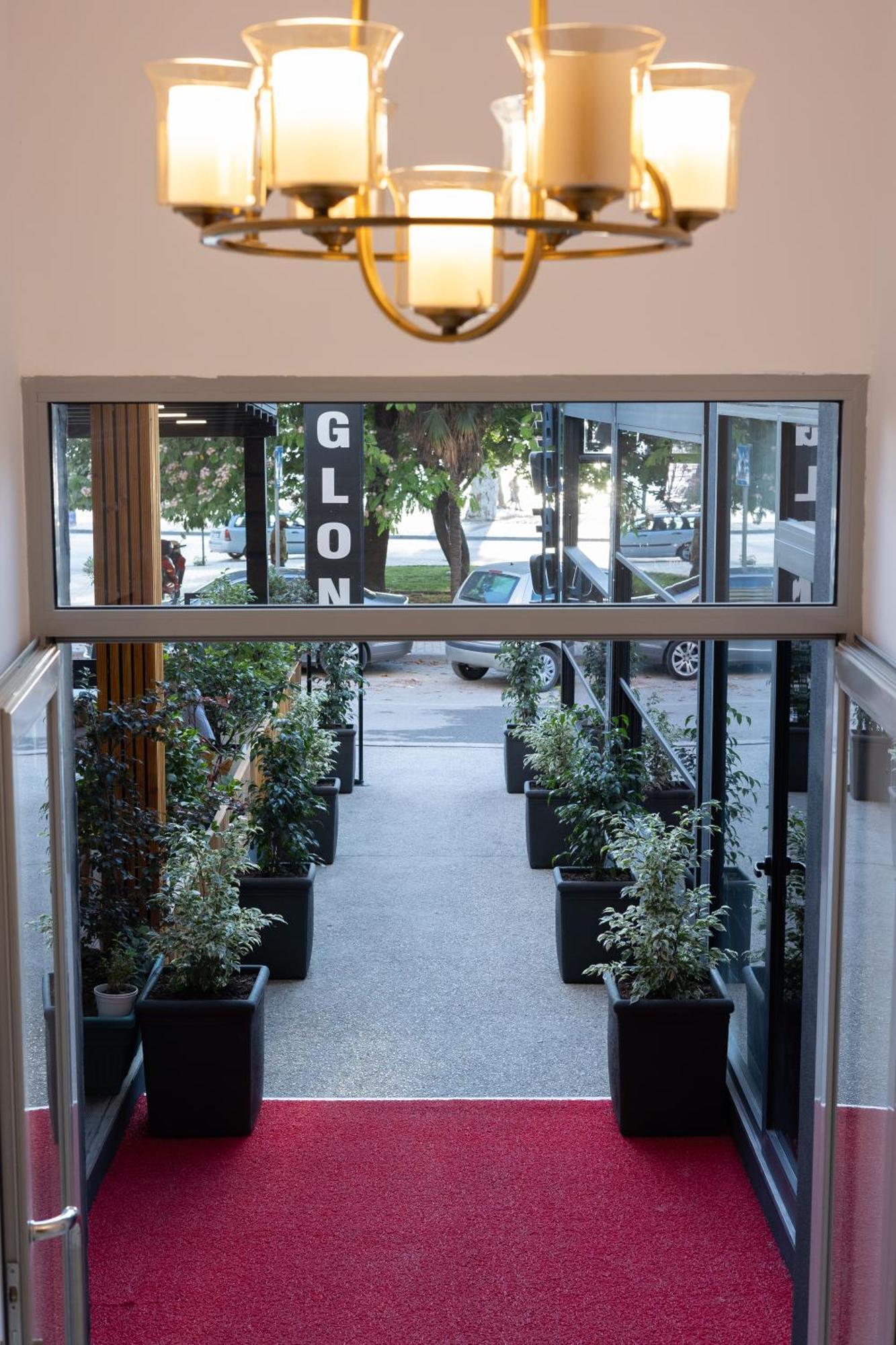 Aglon Twin'S Hotel Vlore Bagian luar foto