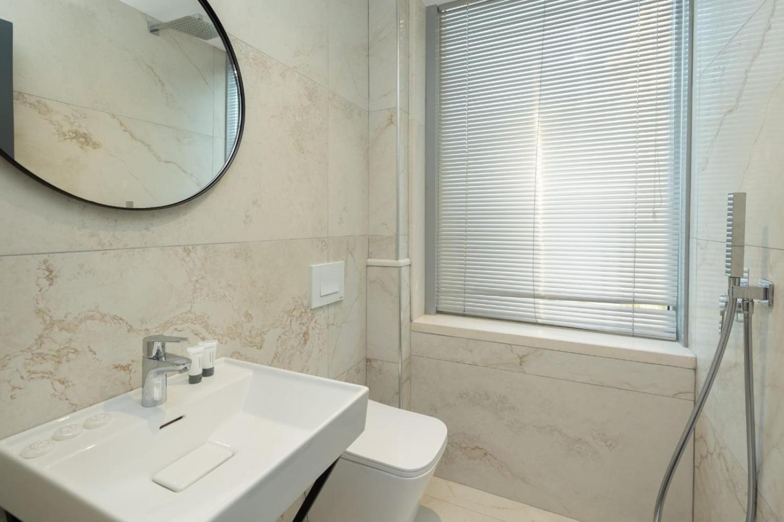 Aglon Twin'S Hotel Vlore Ruang foto